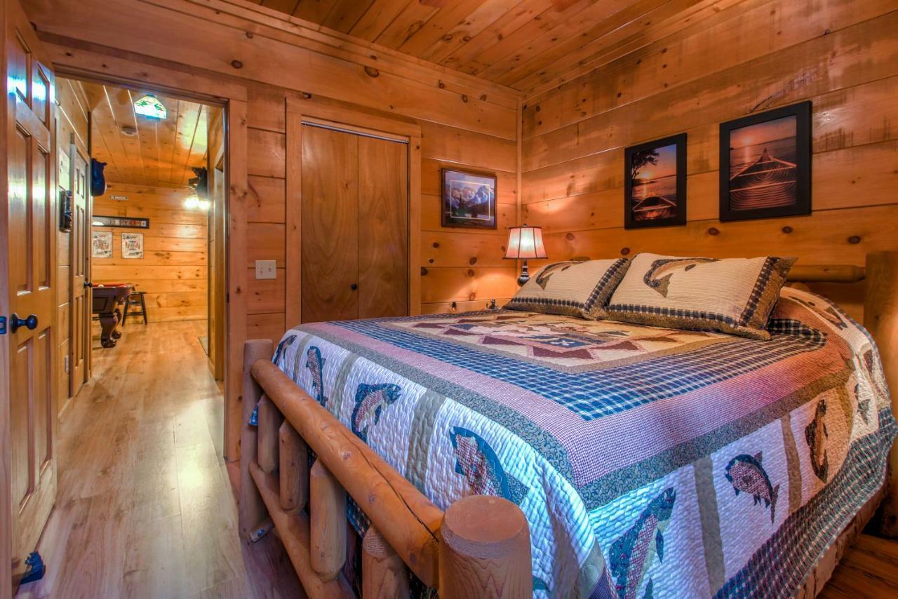 Two Bears Cabin แวร์แวลเลย์ ภายนอก รูปภาพ