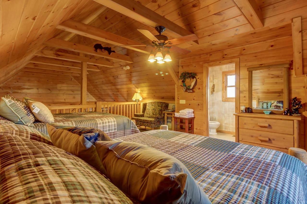 Two Bears Cabin แวร์แวลเลย์ ภายนอก รูปภาพ